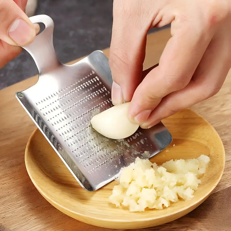 Effortless Garlic and Veggie Mincer